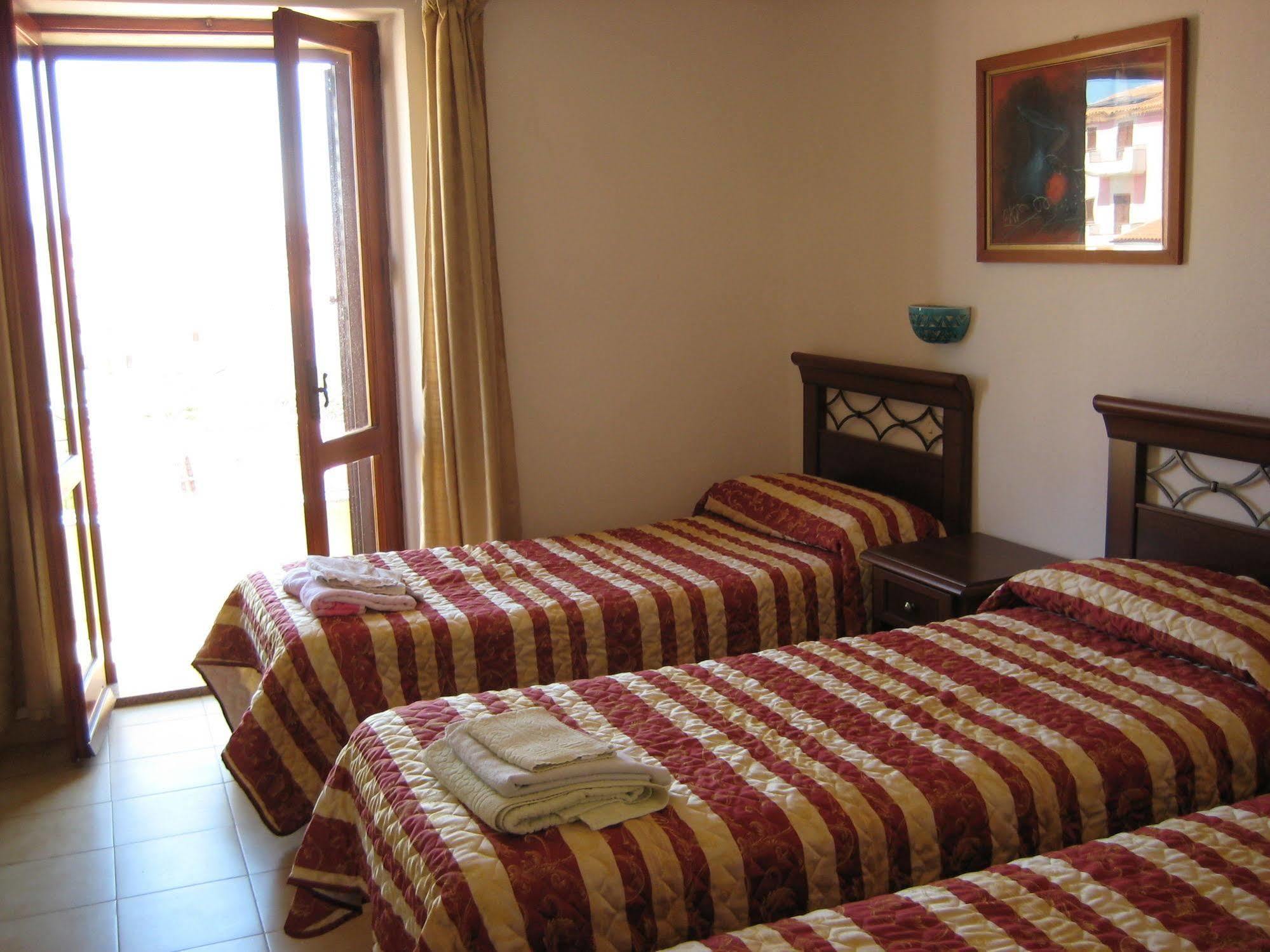 Scano Comfort Inn Santa Teresa Gallura Exterior foto